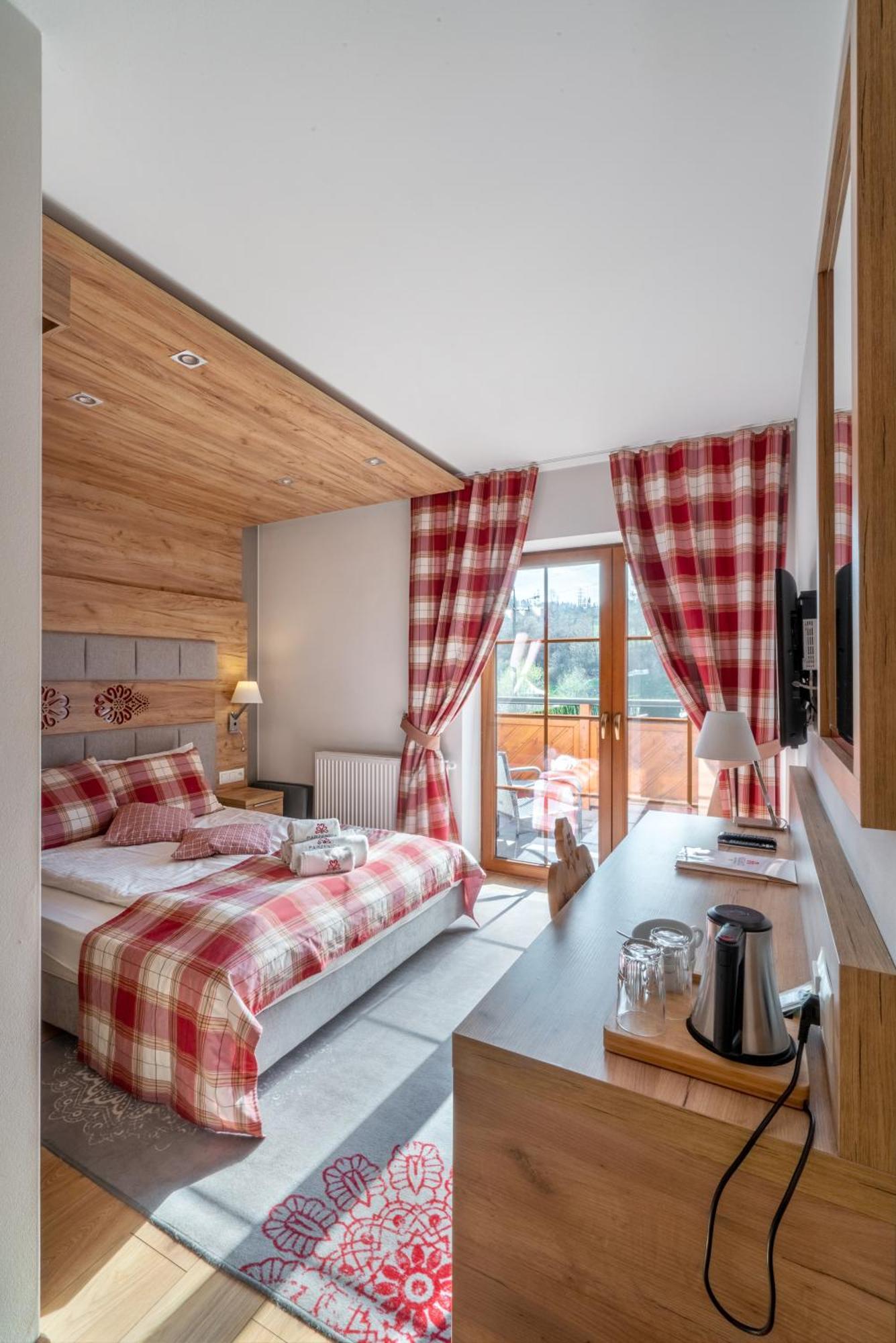 Parzenica B&B - Wyjatkowa I Jedyna!!! Sprawdz Nas A Nie Pozalujesz! Бялка-Татшаньска Экстерьер фото